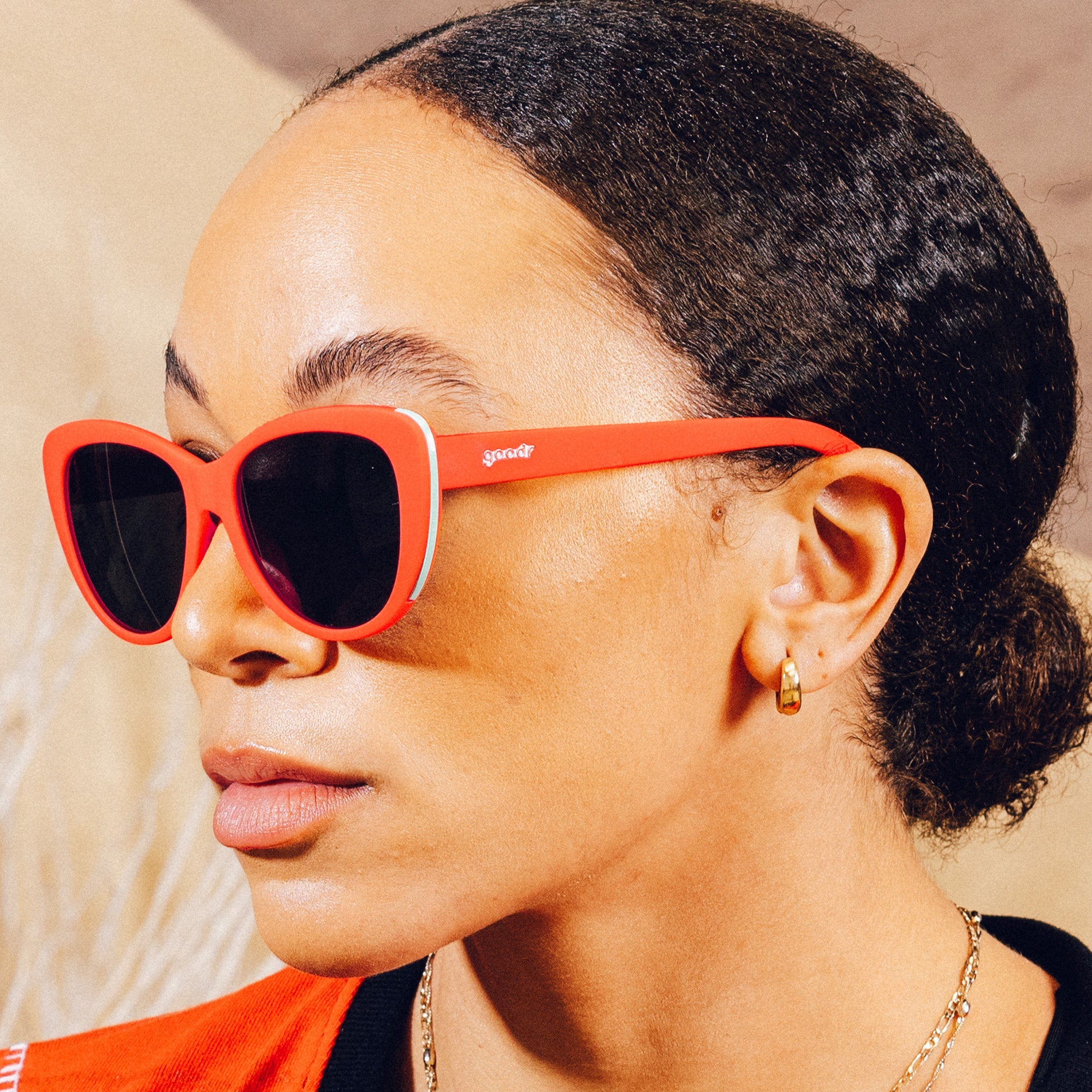 Ties Cherry Stem With Tongue